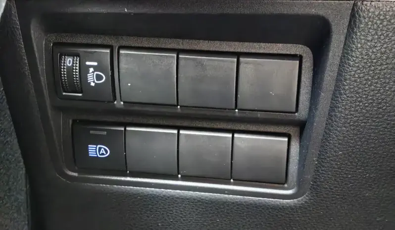 
								TOYOTA YARIS CROSS full									