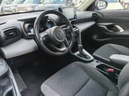 
										TOYOTA YARIS CROSS full									