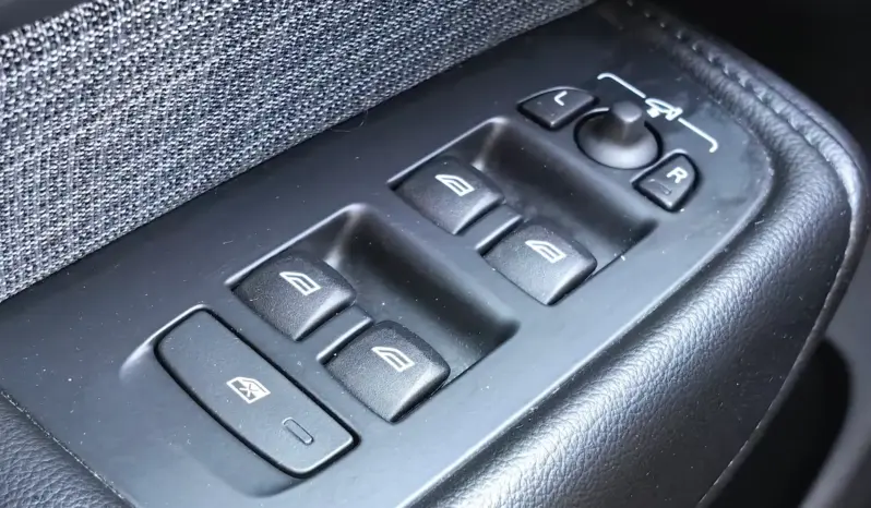 
								VOLVO XC 60 full									