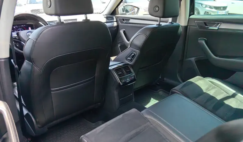 
								SKODA SUPERB full									