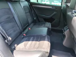 
										SKODA SUPERB full									