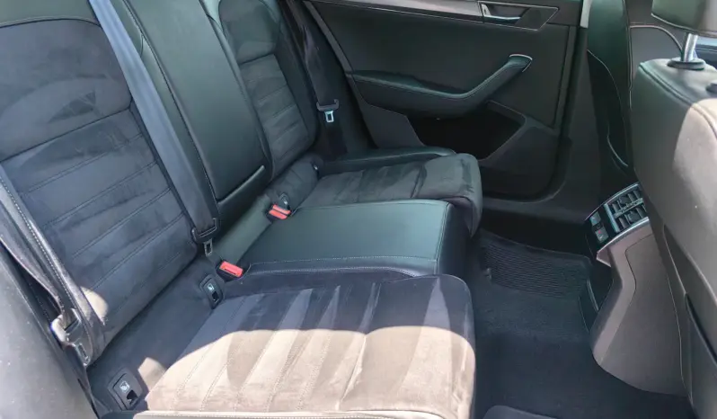 
								SKODA SUPERB full									