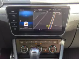 
										SKODA SUPERB full									