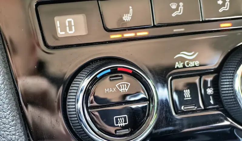 
								SKODA SUPERB full									