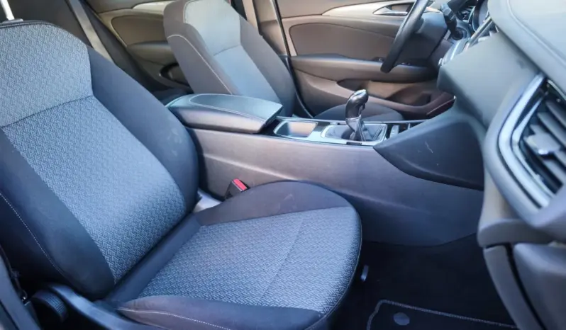 
								OPEL INSIGNIA full									