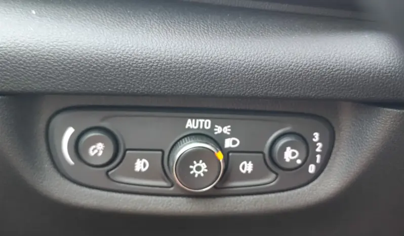 
								OPEL INSIGNIA full									