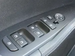 
										KIA SPORTAGE full									