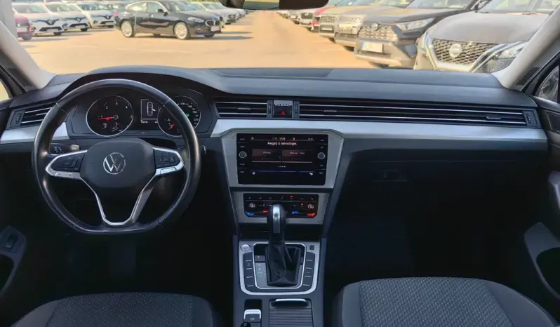 
								VOLKSWAGEN PASSAT full									