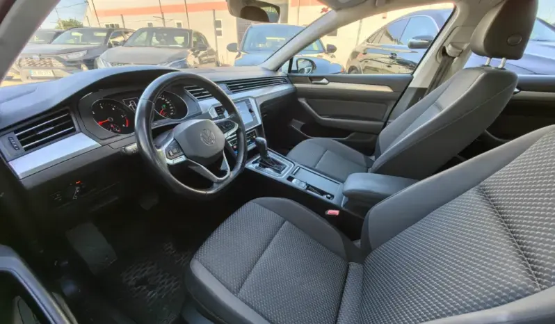 
								VOLKSWAGEN PASSAT full									