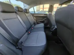
										VOLKSWAGEN PASSAT full									