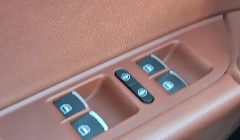 
								VOLKSWAGEN TOUAREG full									