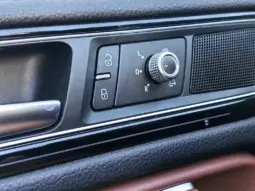 
										VOLKSWAGEN TOUAREG full									
