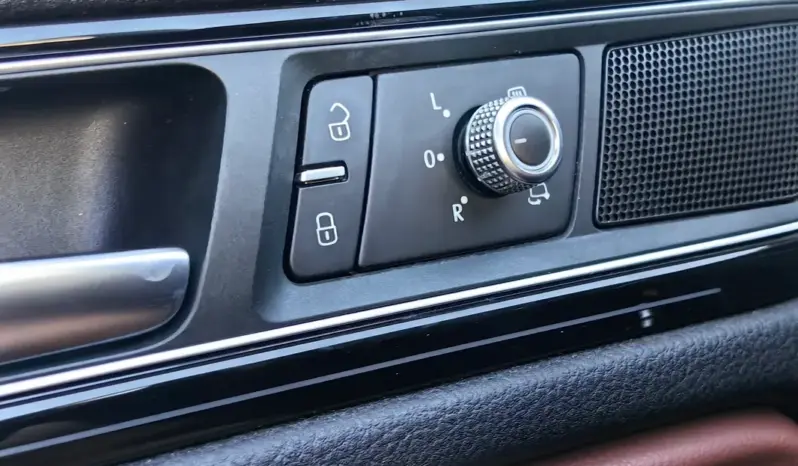 
								VOLKSWAGEN TOUAREG full									