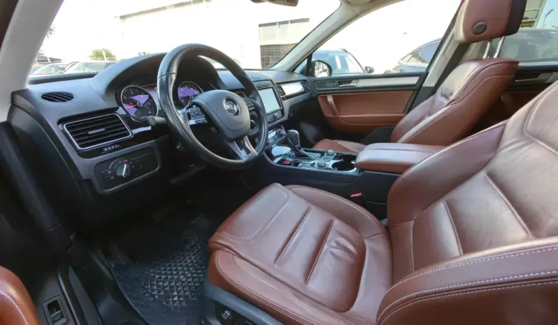 
								VOLKSWAGEN TOUAREG full									