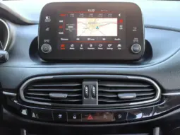 
										FIAT TIPO full									