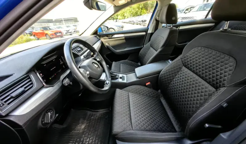 
								SKODA SUPERB full									